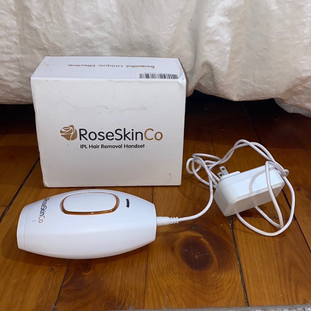 Laser hair removal device
